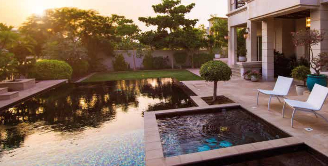 IRIS 鳶尾花系列泳池馬賽克運(yùn)用場(chǎng)地