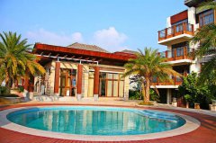 <b>別墅泳池如何進(jìn)行清理維護(hù)？</b>