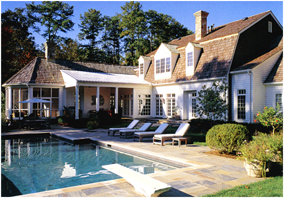 別墅庭院是建泳池好還是魚(yú)好