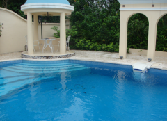 游泳池氯消毒劑投放過多會對人體帶來什么危害？如何防范氯傷害？