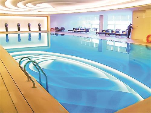 家用游泳池怎么解決水加熱問題，使用什么設備？