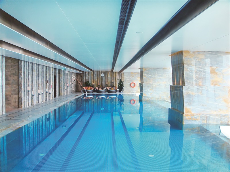 游泳池水循環(huán)系統(tǒng)的工作原理與優(yōu)缺點(diǎn)比較！