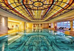 為什么游泳池有氯臭味？是不是氯加得太高？