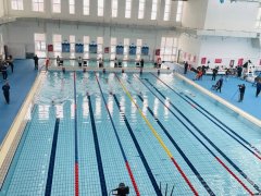 恒溫別墅游泳池有必要裝嗎？全年暢泳的設(shè)計(jì)與運(yùn)營(yíng)成本解析！